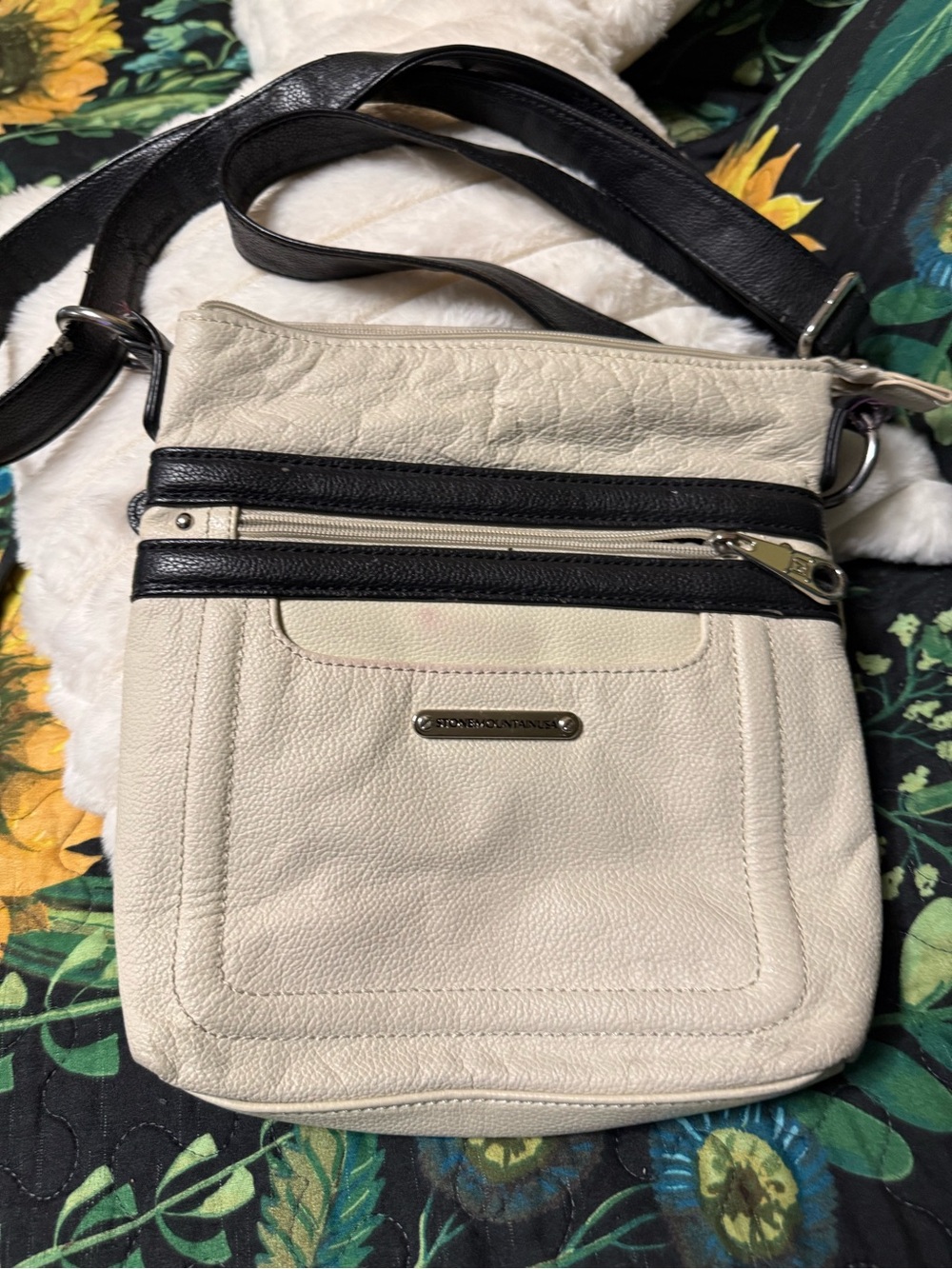 Nine West Cream and Black Crossbody Organizer
